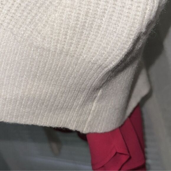 CYRUS L Ivory Three Button Boxy Fit Drop Sleeve Cozy Knit Cardigan - Picture 9 of 16